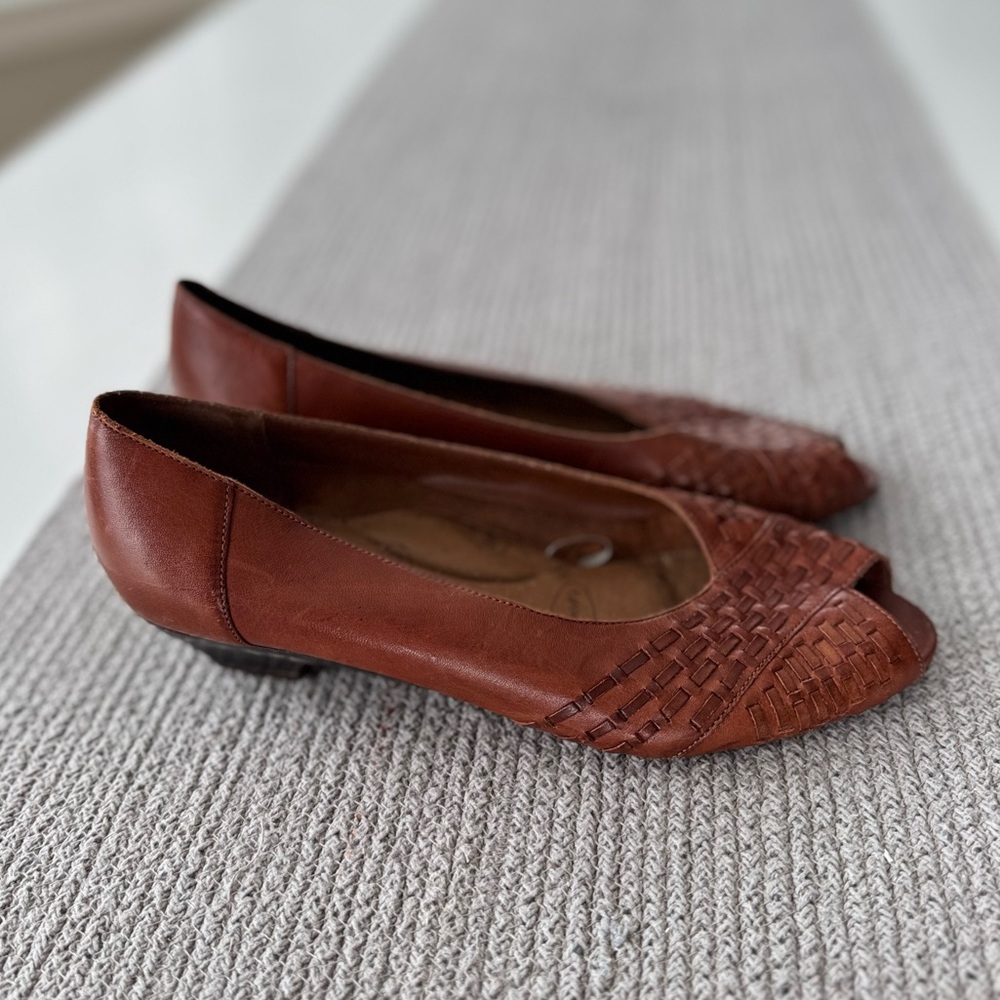 Vintage Dr. Scholls Cognac Brown Woven Leather Peep Toe Kitten Heels Dress Shoes - Picture 8 of 10